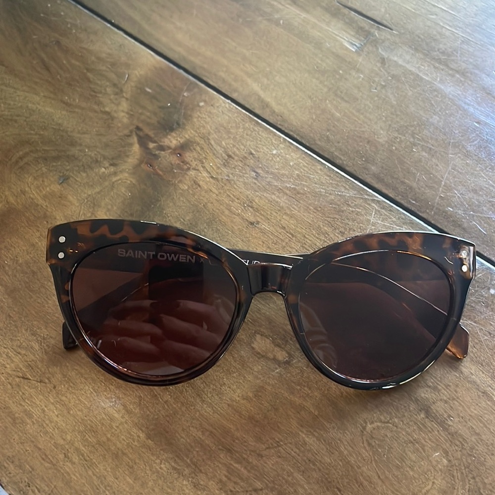 Saint Owen tortoise cat eye sunglasses